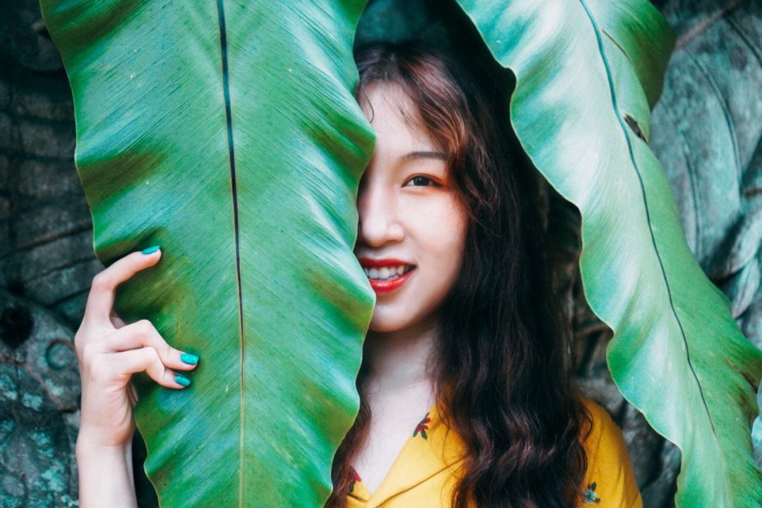 新加坡之身女全六闻甲欧警耳子