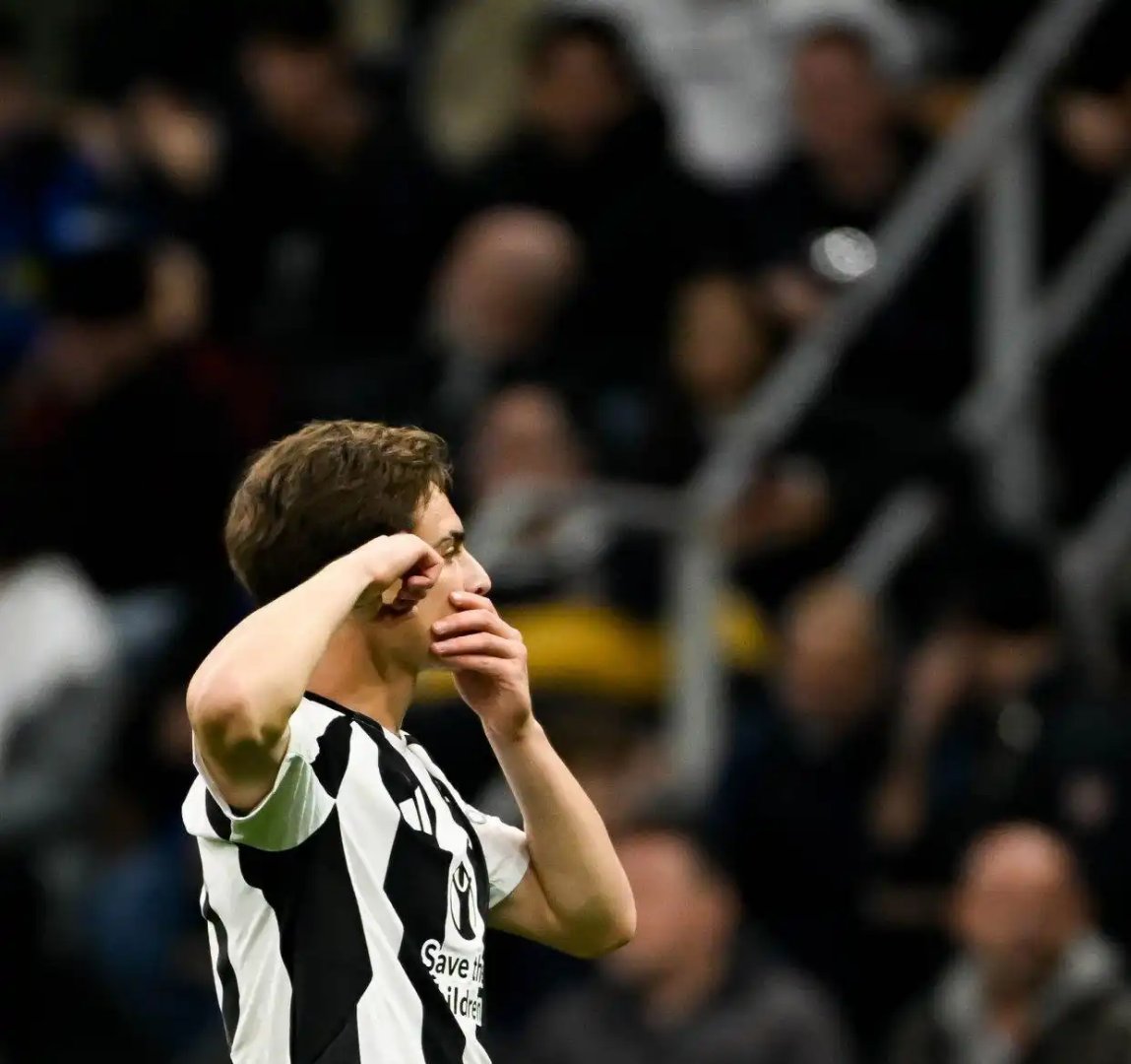 包含尤文图斯开局惨淡，球员状态低迷的词条