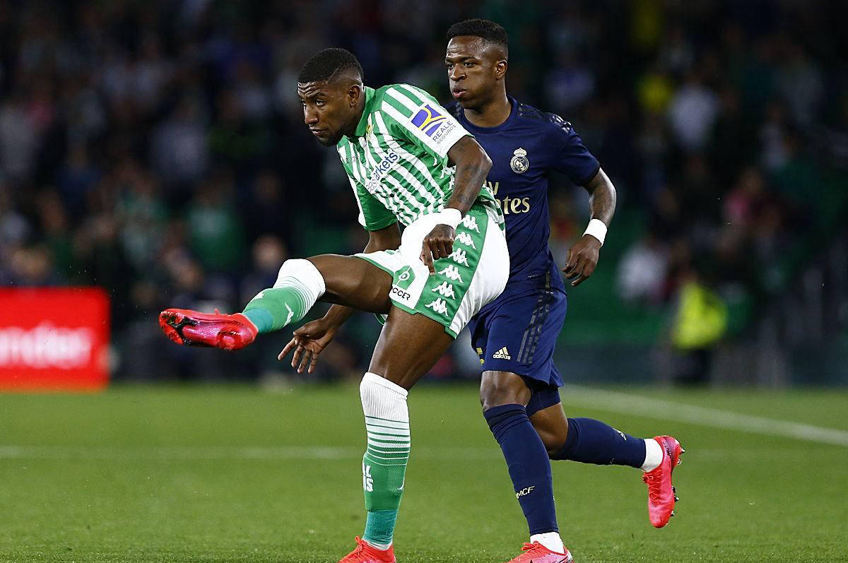 包含皇家贝蒂斯主场大胜，重回胜利轨道的词条