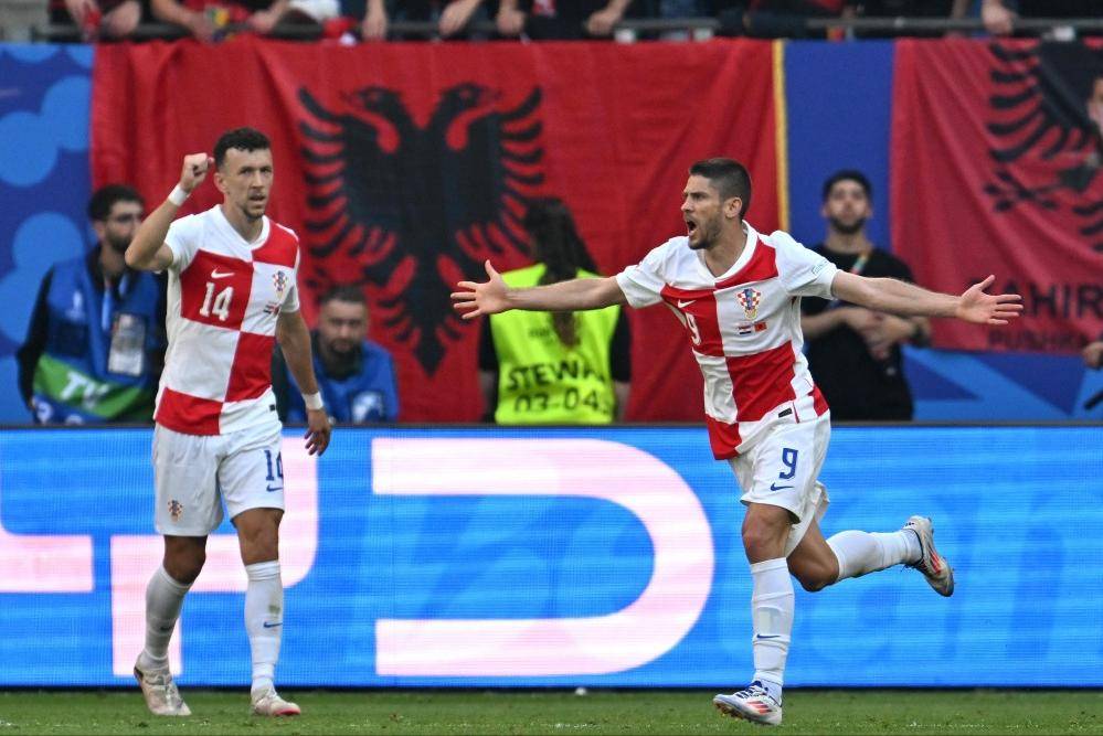 阿尔巴尼亚队英勇晋级欧洲杯
