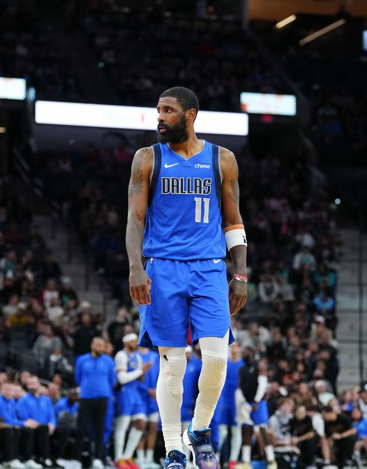 开拓者客场不敌独行侠，再遭挫折的简单介绍