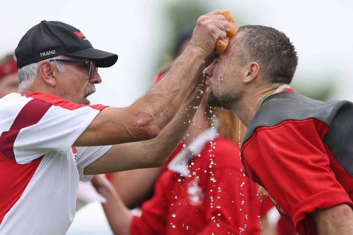 九游体育官网入口-包含瑞士队勇夺胜利，迈向胜利之路的词条
